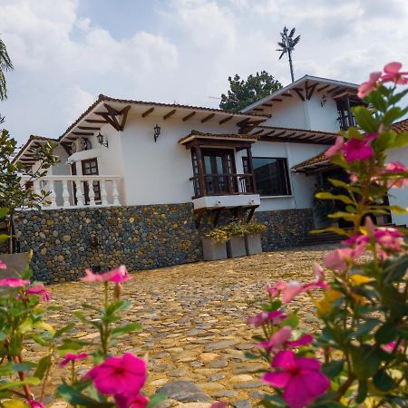 Hotel Boutique La Casa De Piedra Cali Eksteriør billede