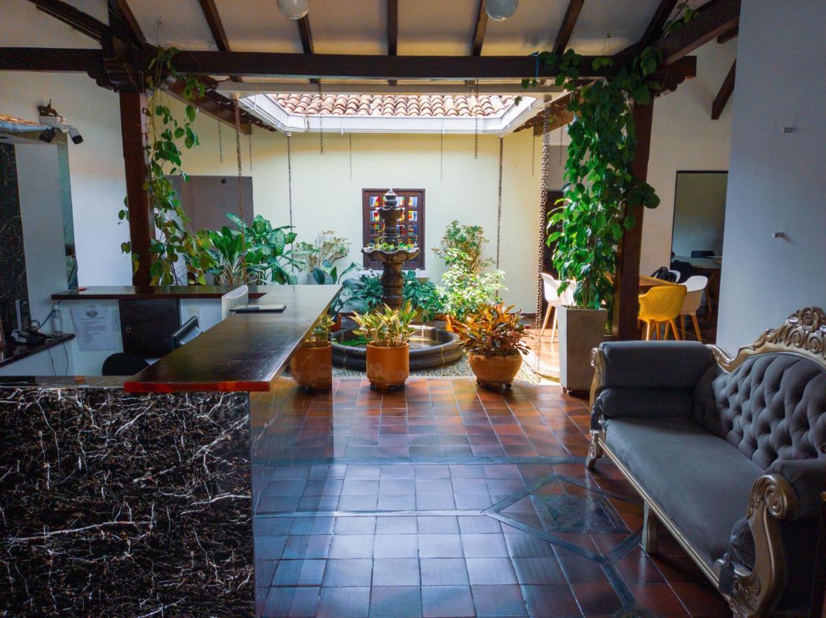 Hotel Boutique La Casa De Piedra Cali Eksteriør billede