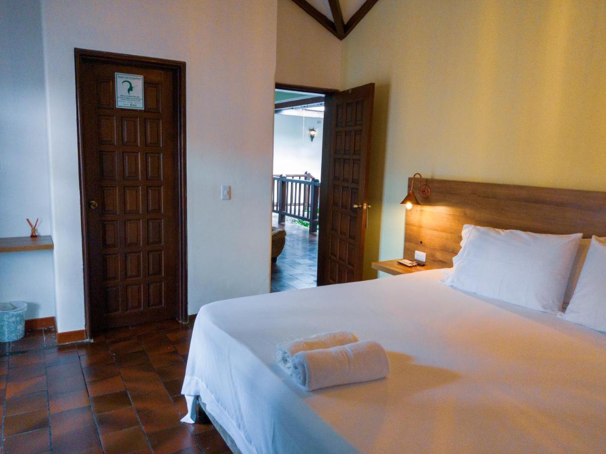 Hotel Boutique La Casa De Piedra Cali Eksteriør billede