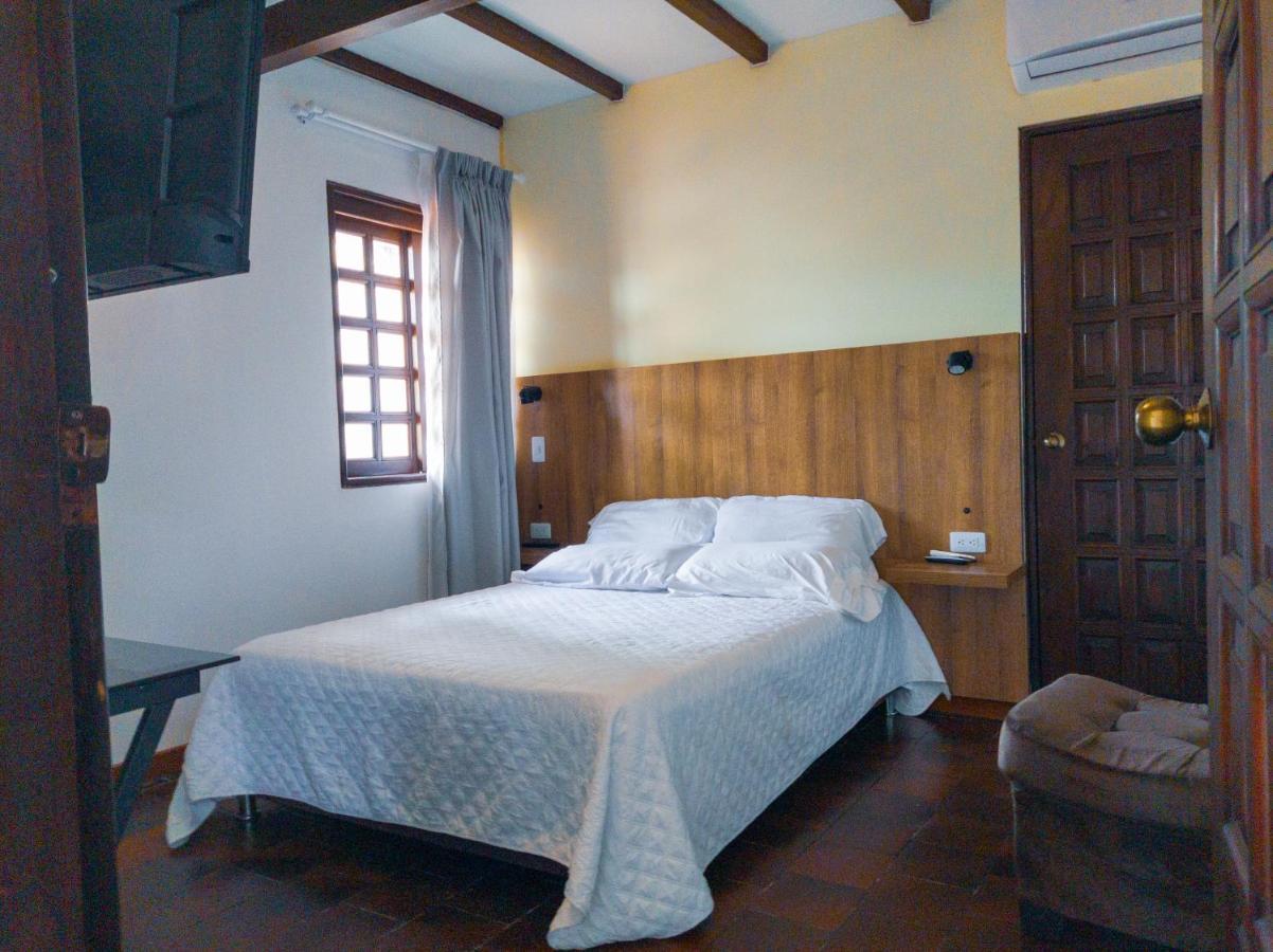 Hotel Boutique La Casa De Piedra Cali Eksteriør billede