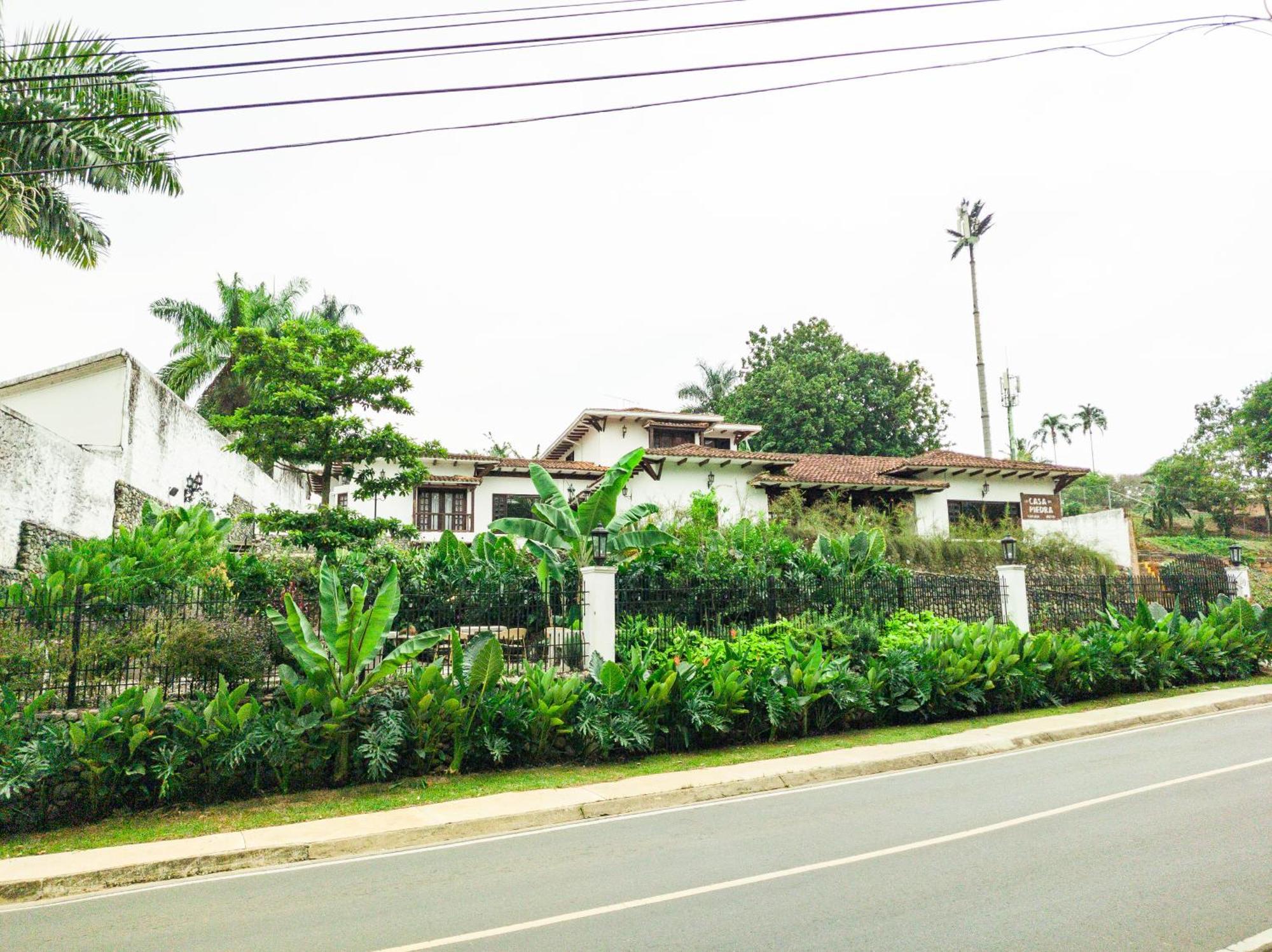 Hotel Boutique La Casa De Piedra Cali Eksteriør billede